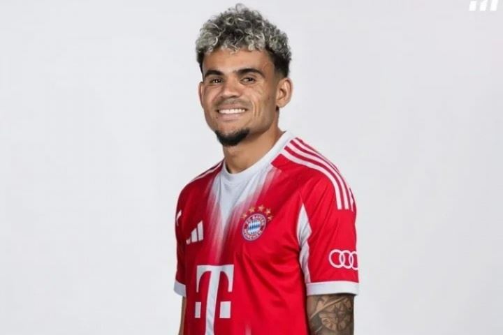 💣罗马诺：迪亚斯加盟拜仁几率高达65%！新报价会接近7500万欧