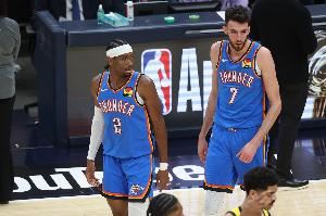 “讨厌将造犯规和骗裁判混为一谈”！霍姆格伦表示同意：神评论！