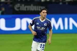 德天空:多队有意沙尔克中场法乌齐,预计转会费700万至800万欧元